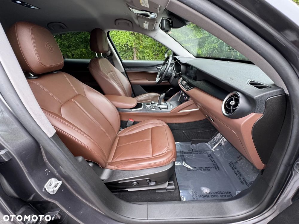 Alfa Romeo Stelvio 2.0 Turbo 16V AT8-Q4 Veloce - 20
