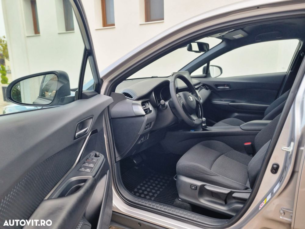 Toyota C-HR 1.8 HSD 122 CP 4x2 CVT C-ult Style - 18