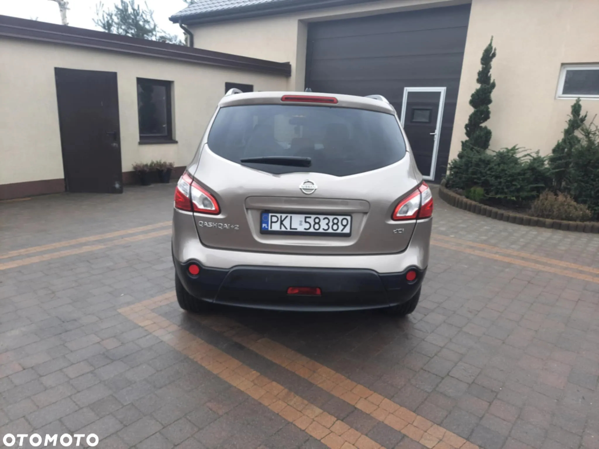 Nissan Qashqai 2.0 dCi 4x4 Tekna - 3