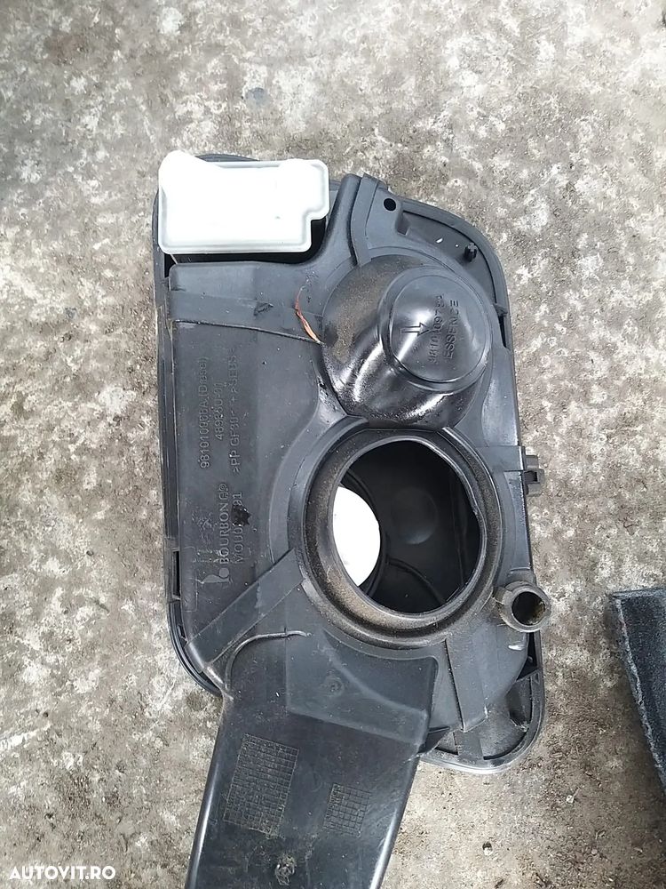 Capac Rezervor cod: 981010968A pentru Peugeot 3008 din 2022, 1.6 THP, 2.0 HDi - 2