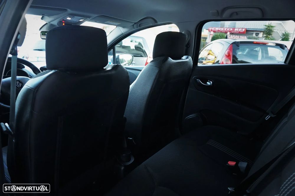 Renault Clio Sport Tourer 1.5 dCi GT Line - 12