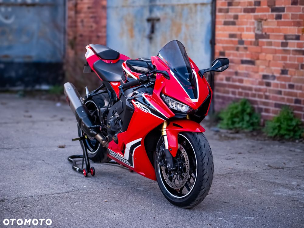 Honda CBR - 2