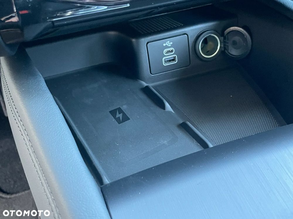 Ford Kuga 2.5 FHEV FWD Titanium eCVT - 26