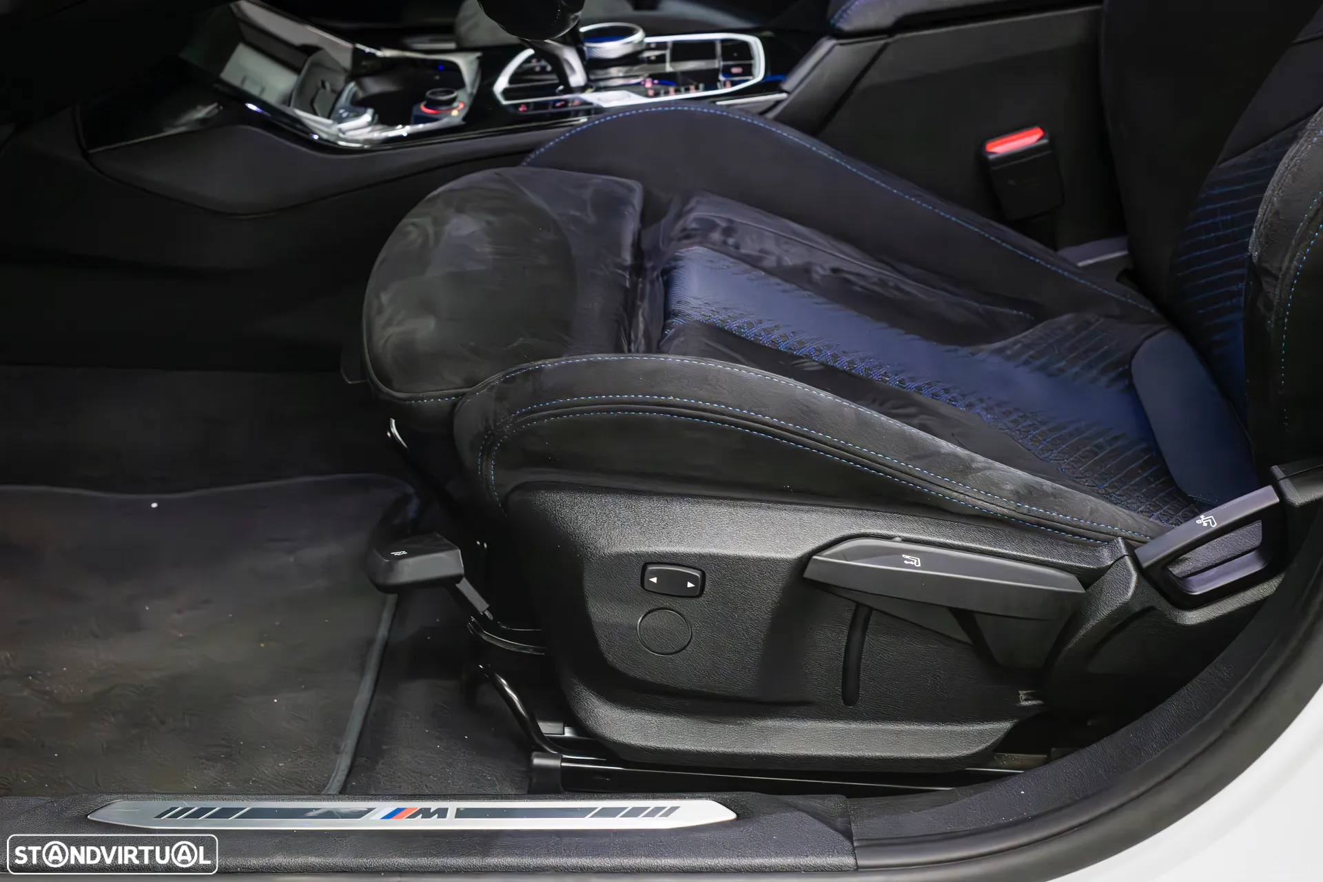 BMW 118 i Aut. - 11