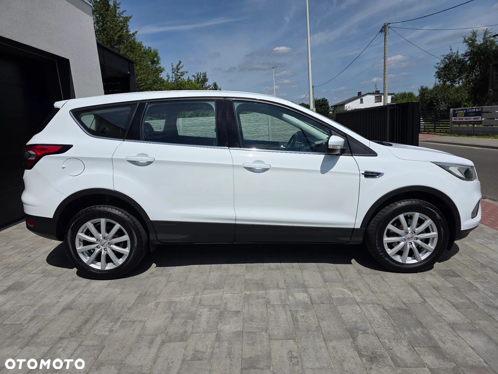 Ford Kuga 1.5 EcoBoost 2x4 Trend - 12