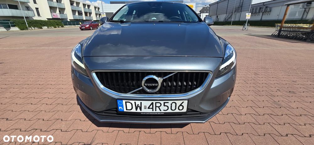 Volvo V40 T3 Drive-E Momentum - 17