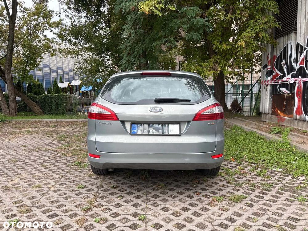 Ford Mondeo - 18