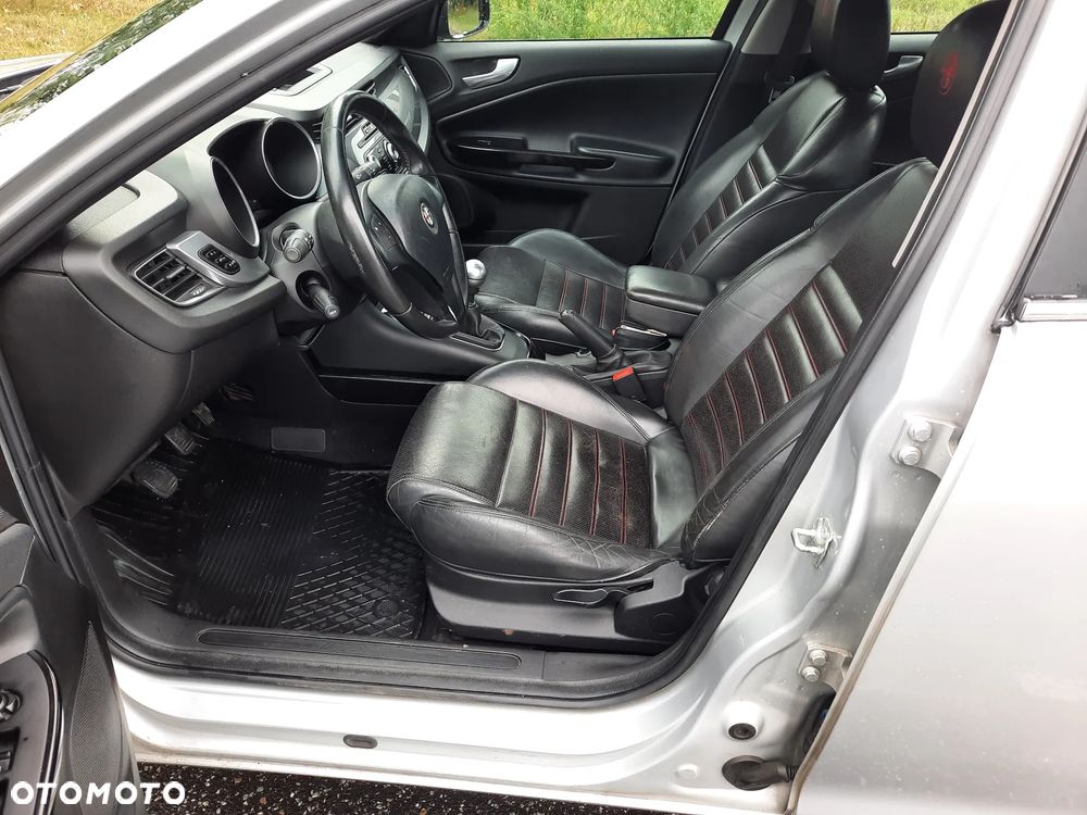 Alfa Romeo Giulietta 2.0 JTDM 16V Turismo - 3