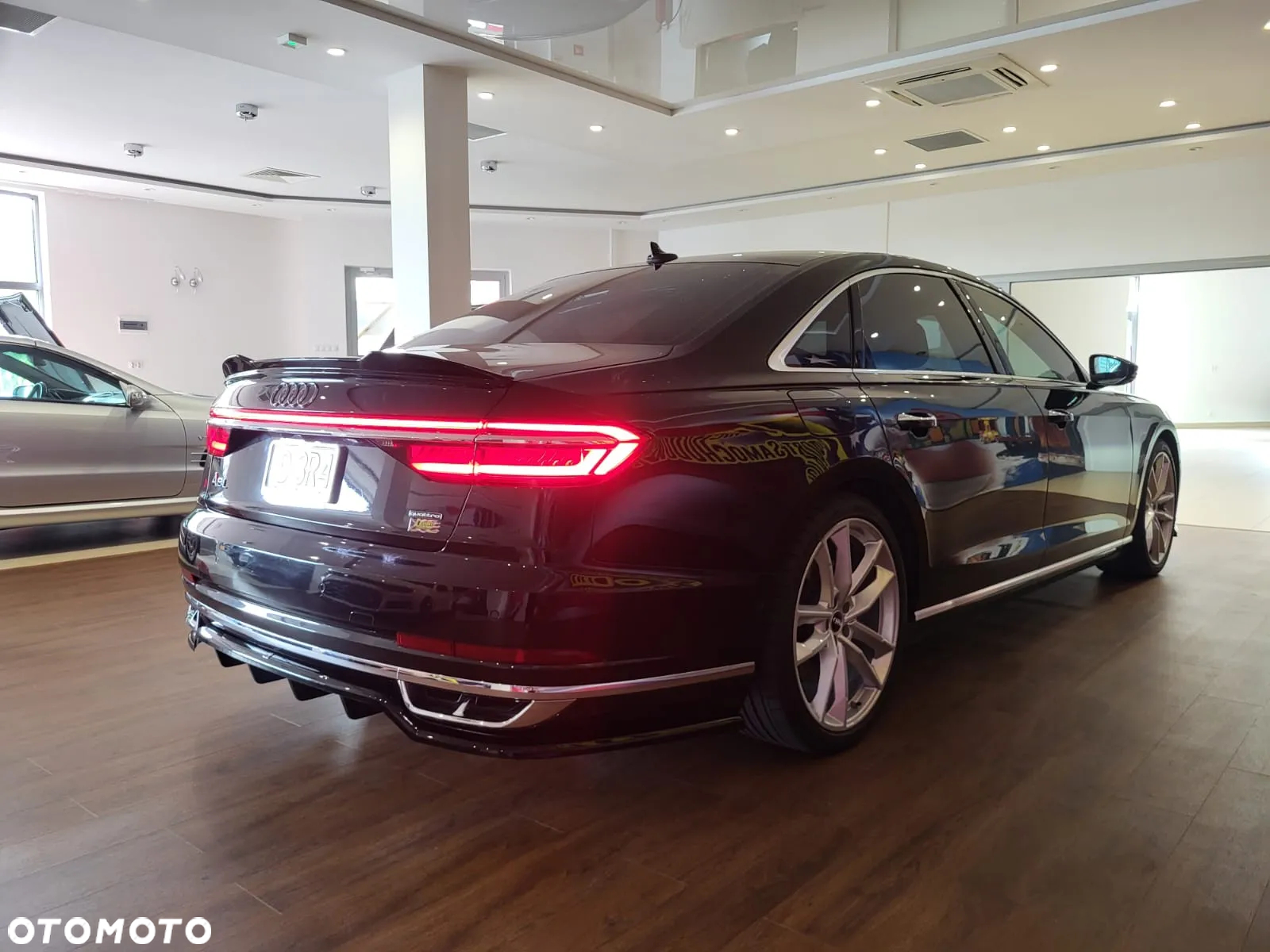 Audi A8 - 12