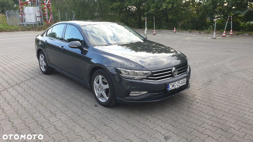 Volkswagen Passat 1.5 TSI EVO Business - 1