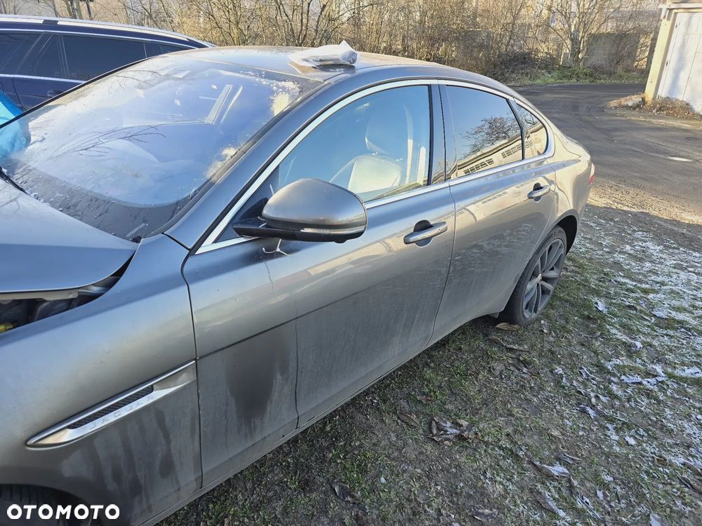 Jaguar XF 2.0 i4D Prestige - 29