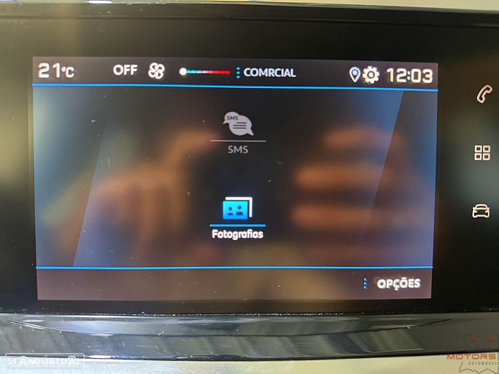 Peugeot 208 1.2 PureTech SE Style - 31
