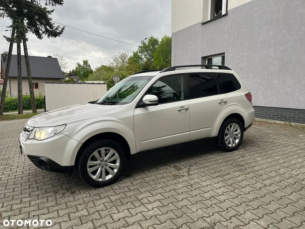 Subaru Forester 2.0i Exclusive - 2