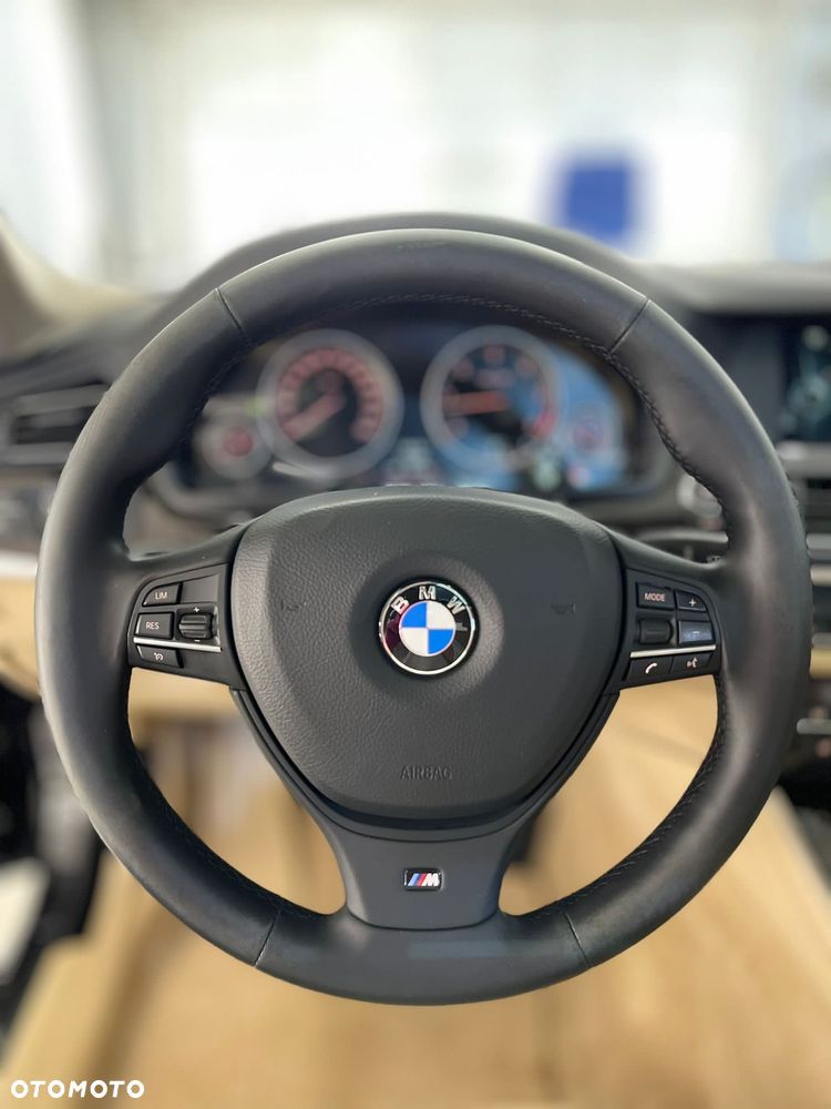 BMW Seria 5 530d xDrive Sport-Aut Modern Line - 4