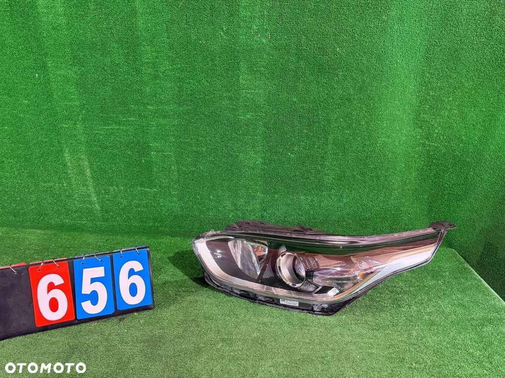 REFLEKTOR LEWY KIA CEED III NR656 - 1