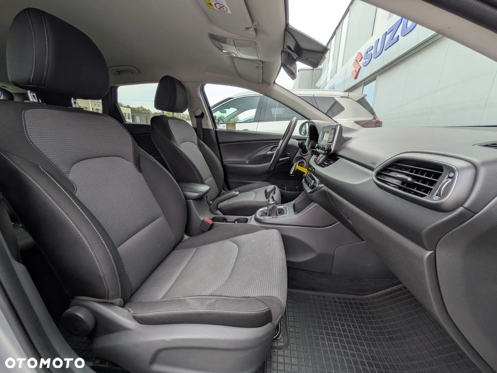 Hyundai i30 1.0 T-GDI Classic + - 17