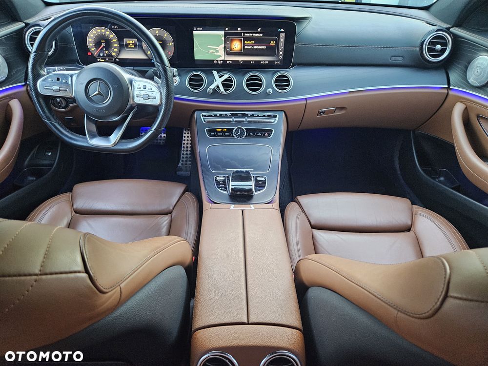 Mercedes-Benz Klasa E 220 d AMG - 10