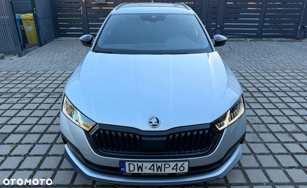 Skoda Octavia 2.0 TSI 4x4 Sportline DSG - 9