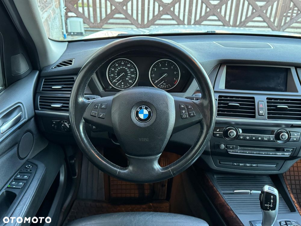 BMW X5 3.0si xDrive - 13