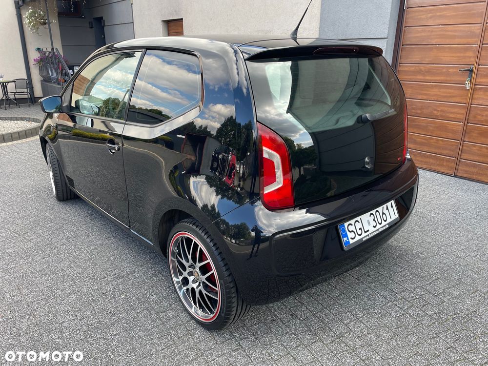 Volkswagen up! black - 4