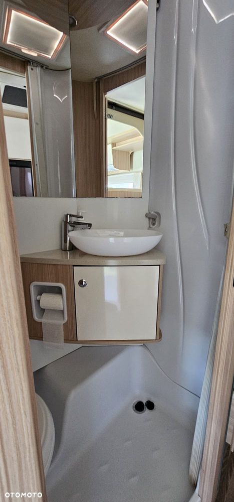 Burstner KAMPER - 18