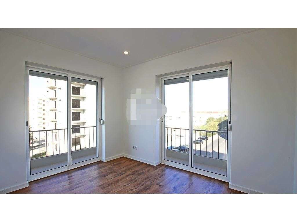 Arrendo T2 Renovado com vista rio no Alto do Seixalinho - Grande imagem: 3/4