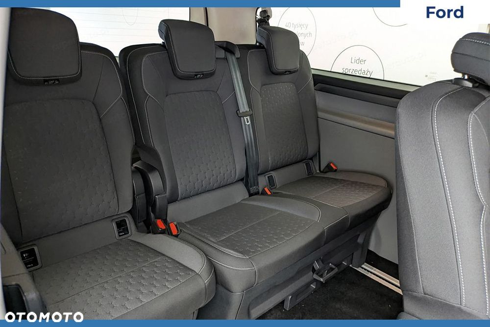 Ford Tourneo Custom - 8