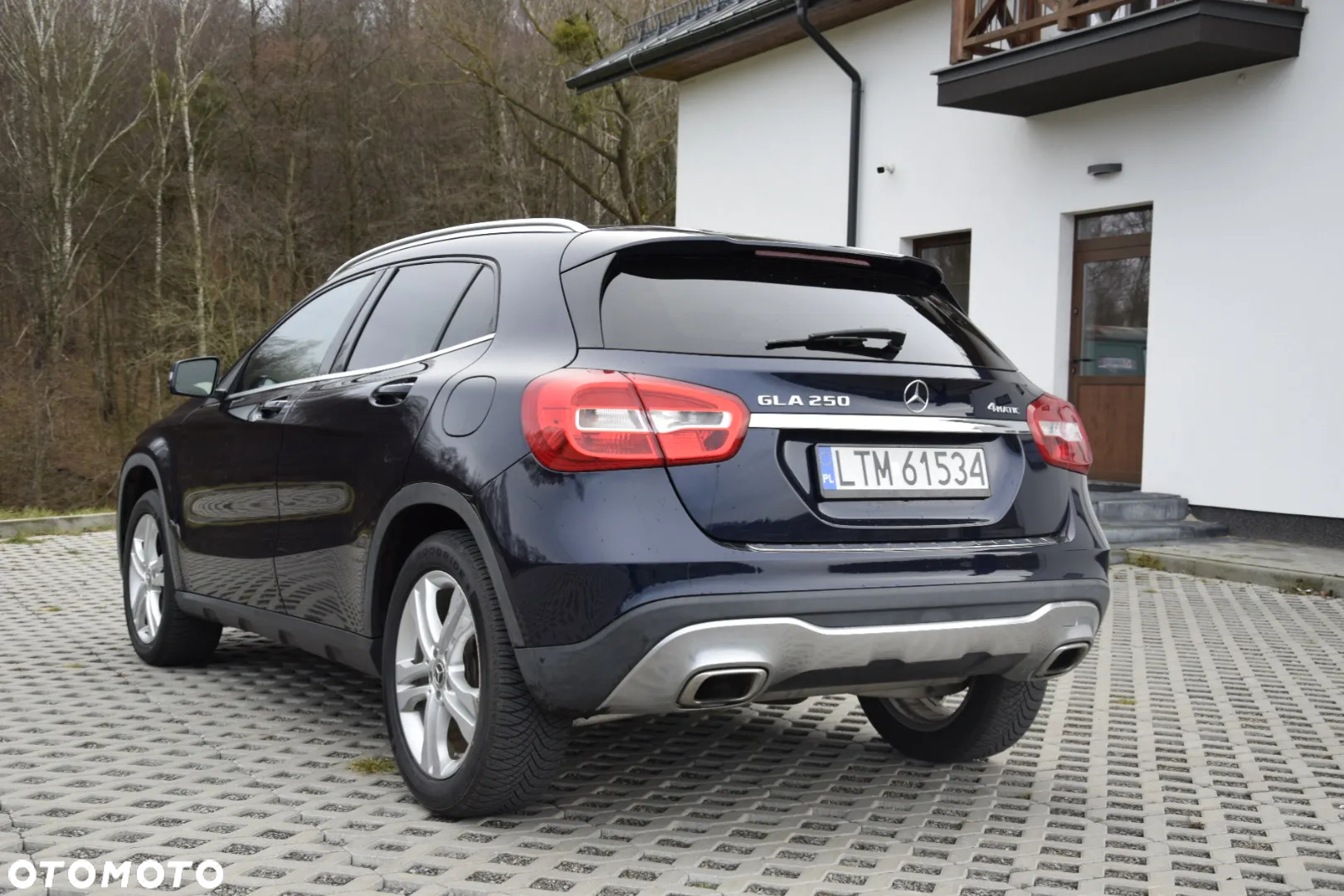 Mercedes-Benz GLA 250 4-Matic - 8
