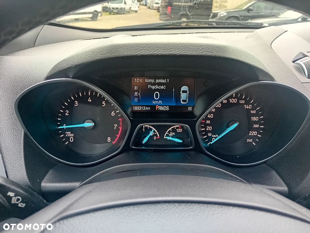 Ford Kuga - 22