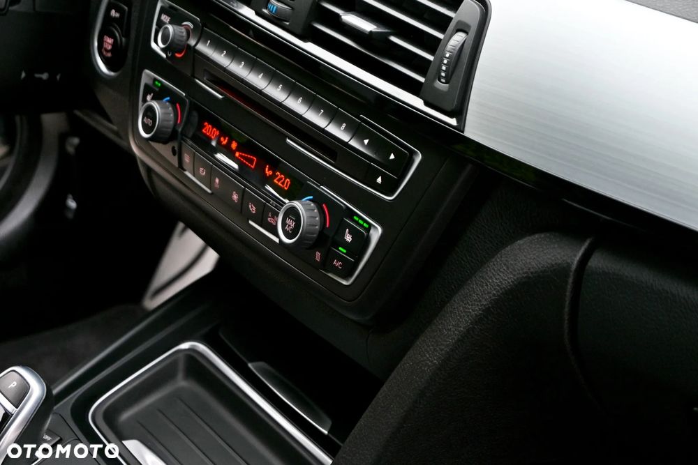 BMW 3GT 320d Sport-Aut Sport Line - 27