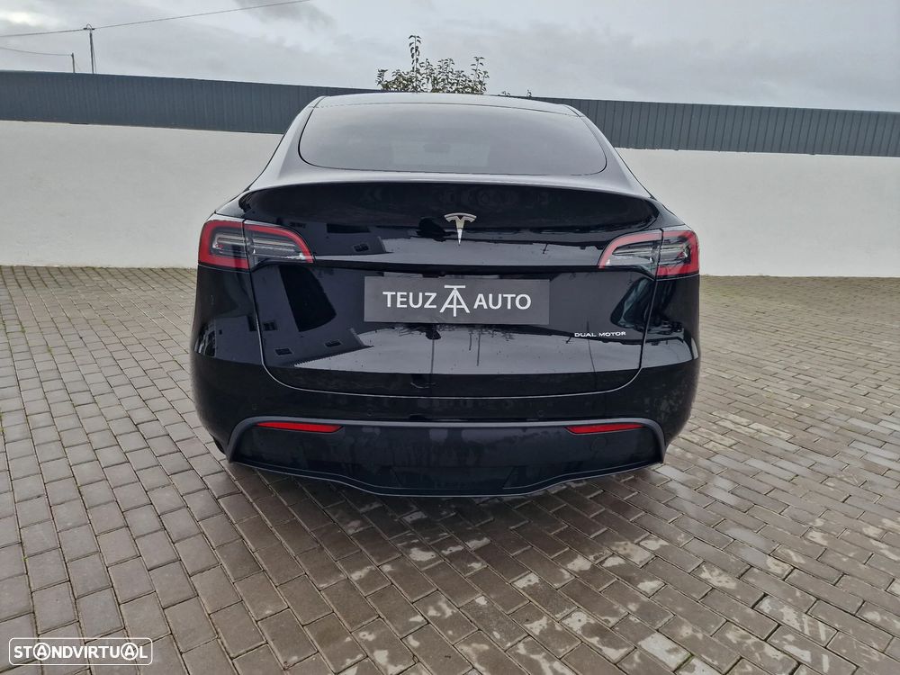 Tesla Model Y Long Range Dual Motor AWD - 7