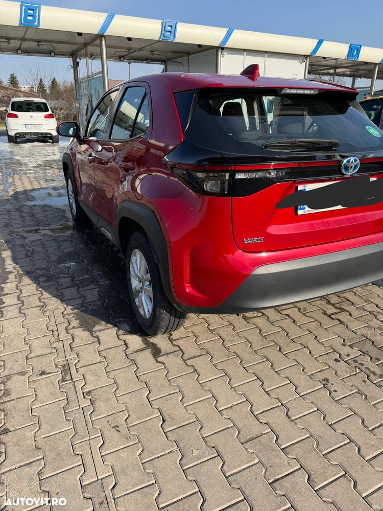 Toyota Yaris Cross 1.5 VVT-i HSD 4x2 Dynamic - 2