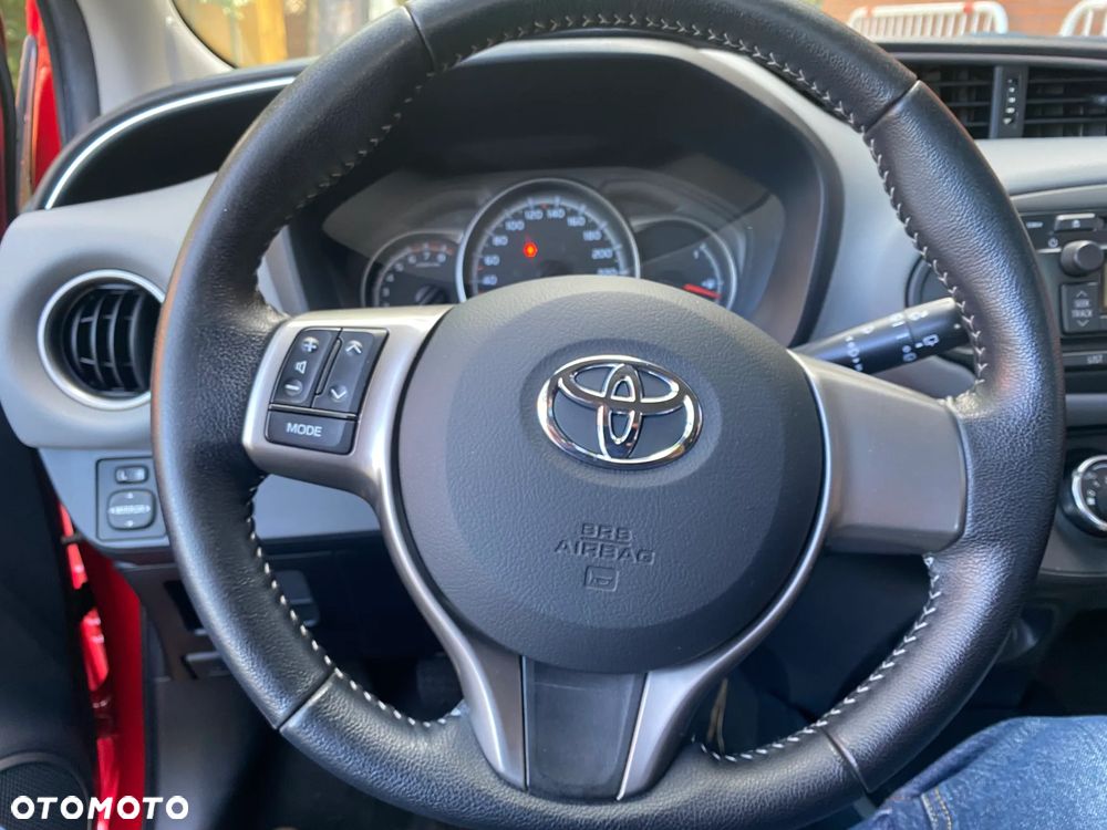 Toyota Yaris 1.33 Active EU6 - 12