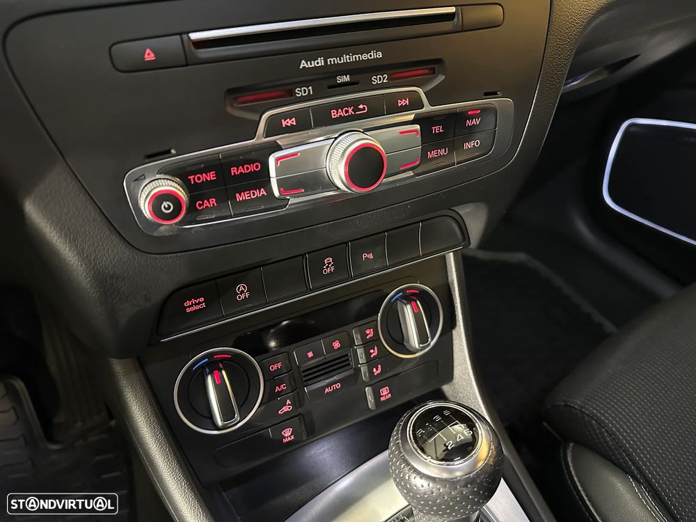 Audi Q3 2.0 TDI S-line - 12