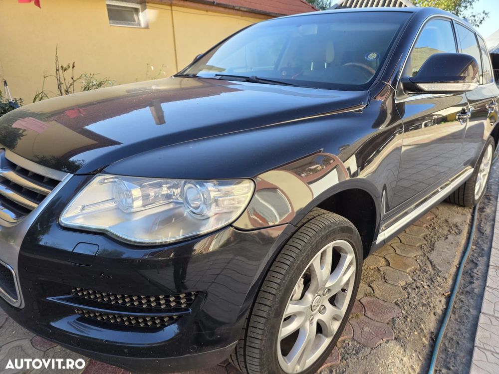 Volkswagen Touareg - 2