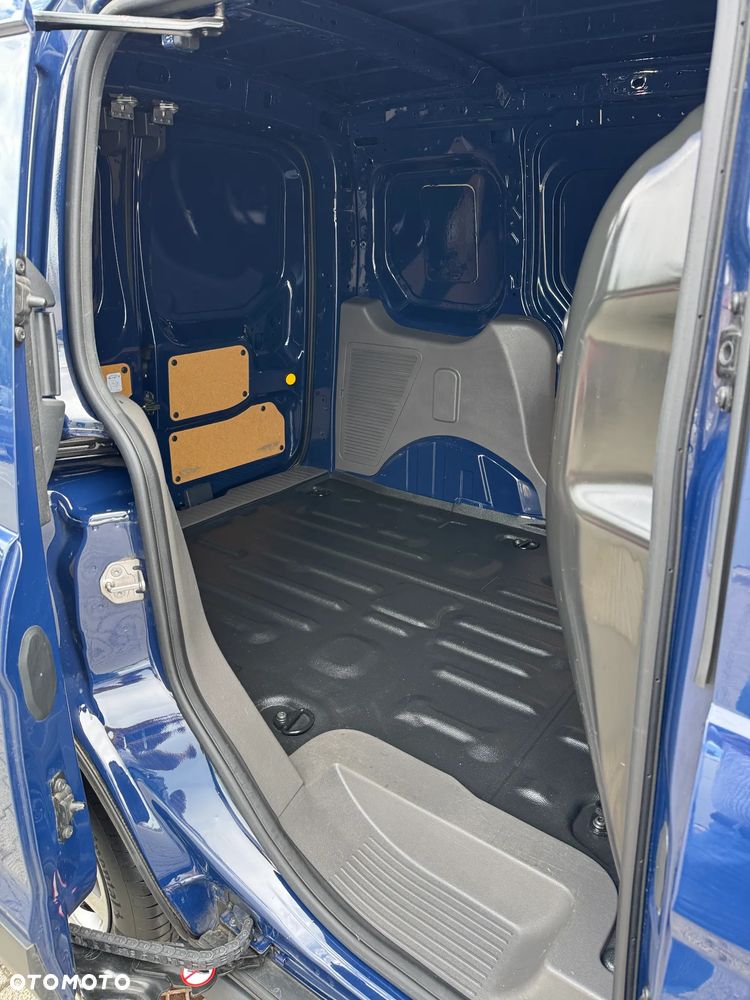 Ford Transit Connect - 9