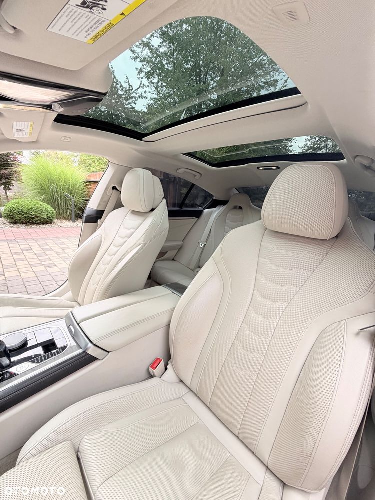 BMW Seria 8 840i xDrive - 22