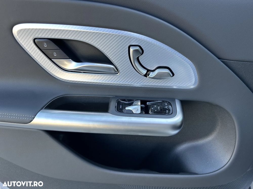 Mercedes-Benz GLB 220 4MATIC - 19