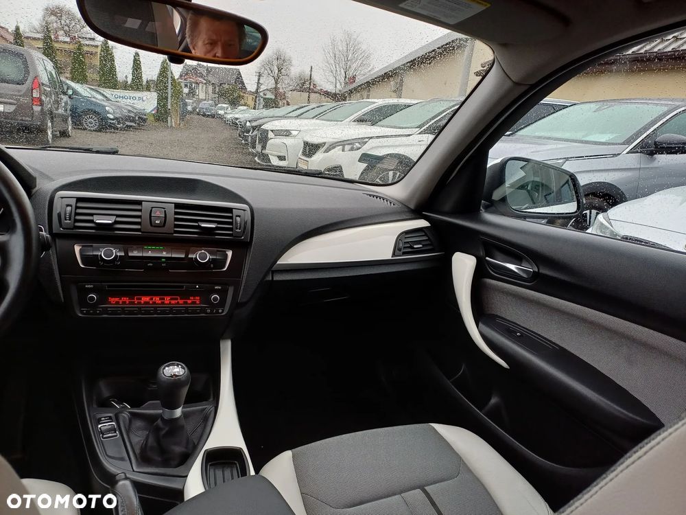 BMW Seria 1 116d EfficientDynamics Edition Sport Line - 21