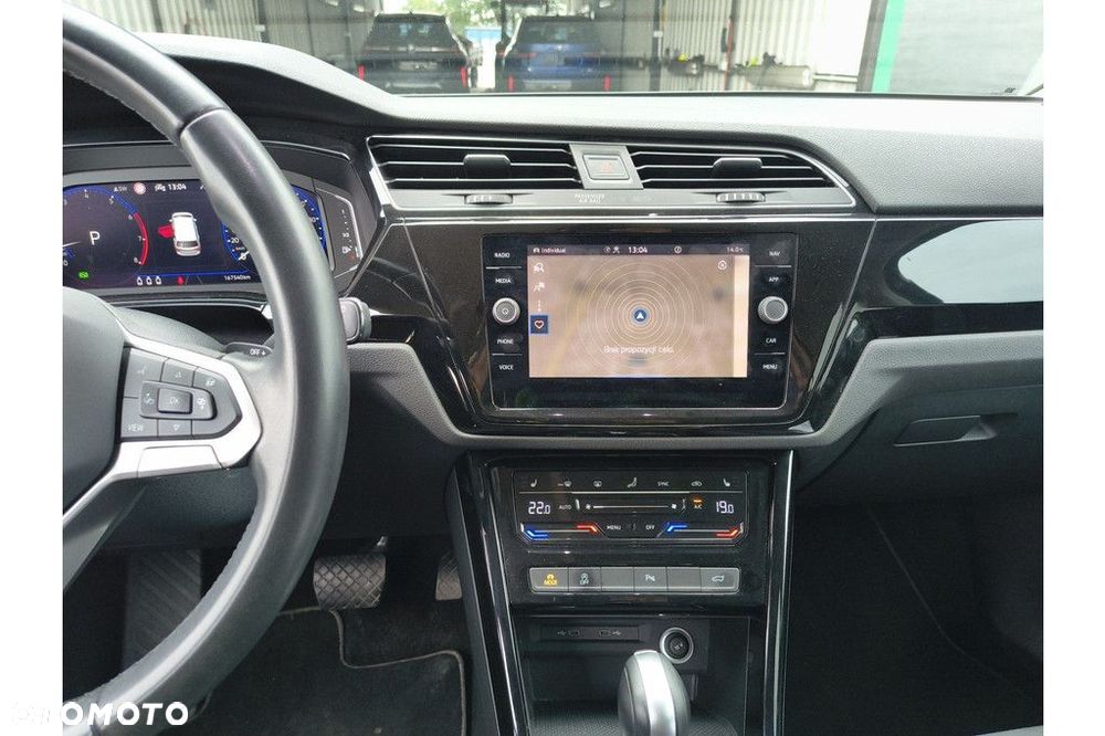 Volkswagen Touran 1.5 TSI EVO Highline DSG - 8