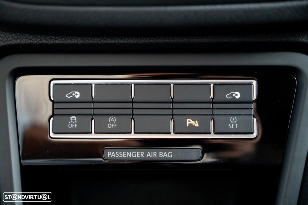 VW Sharan 2.0 TDI Confortline - 21