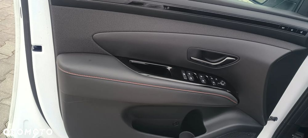 Hyundai Tucson 1.6 T-GDi HEV N-Line 4WD - 11