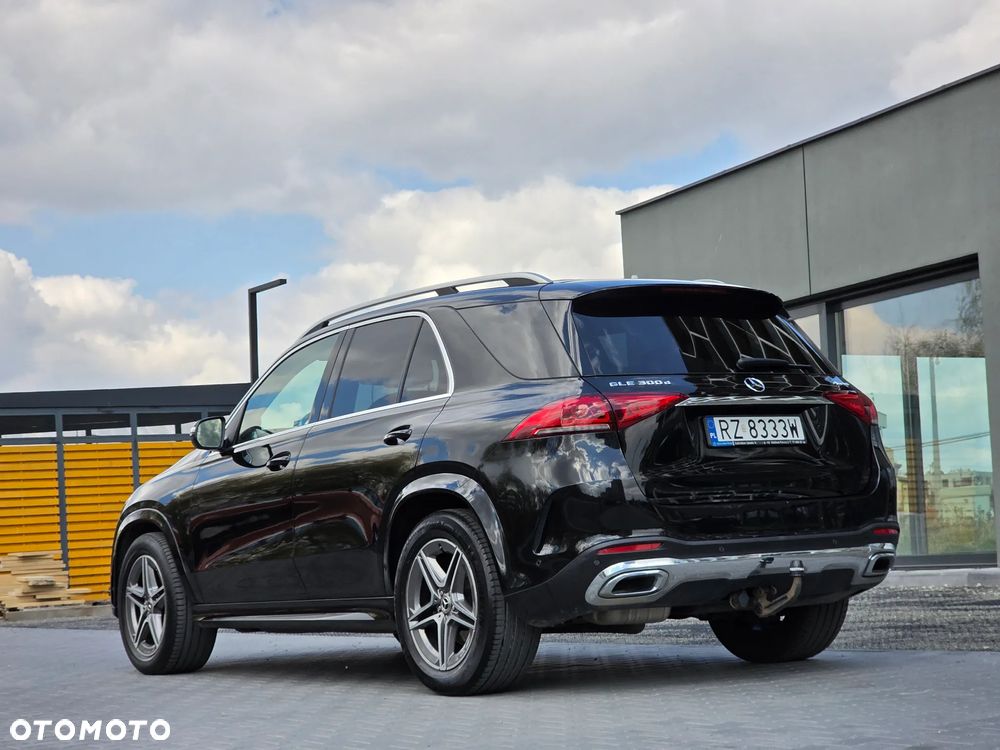 Mercedes-Benz GLE 300 d 4-Matic - 3