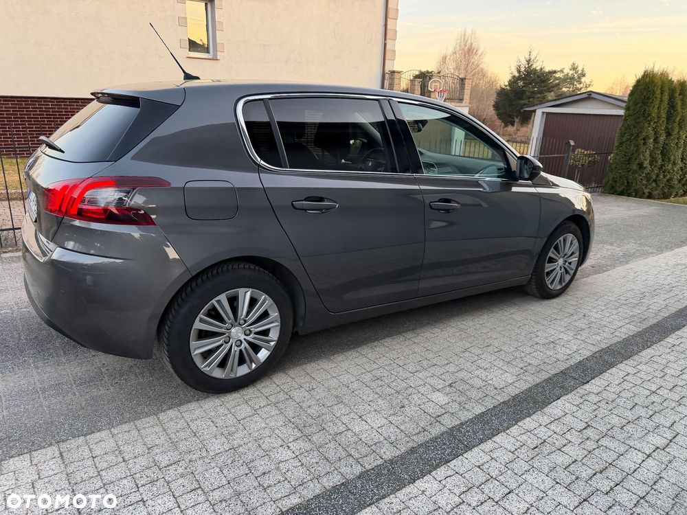 Peugeot 308 BlueHDi 130 Stop & Start Allure Business-Paket - 5