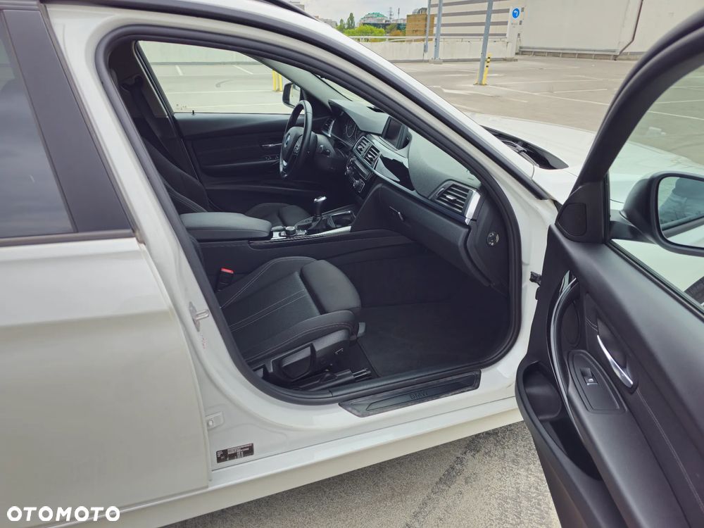 BMW Seria 3 318d Advantage - 20