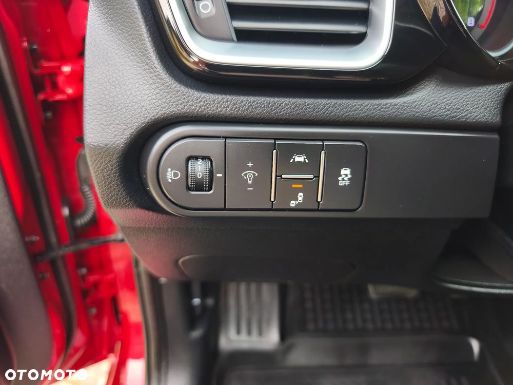 Kia Ceed 1.4 T-GDI DCT OPF Vision - 25