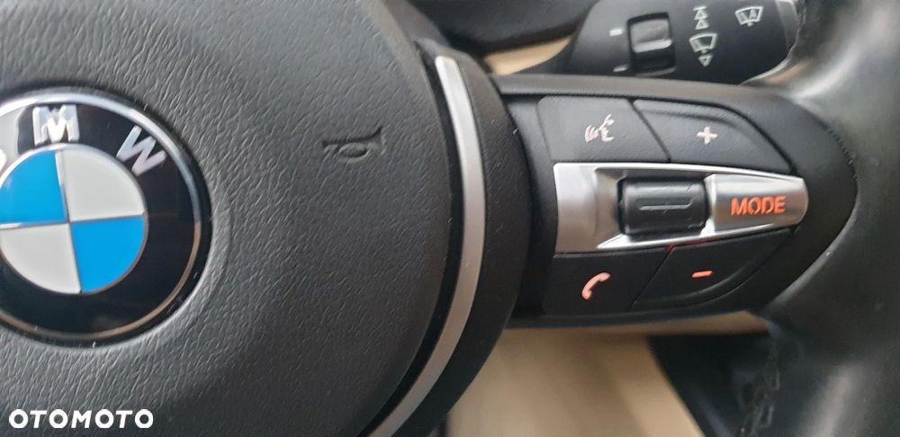 BMW Seria 3 328i Luxury Line - 28
