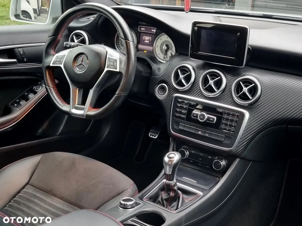 Mercedes-Benz Klasa A 180 CDI (BlueEFFICIENCY) AMG Sport - 29