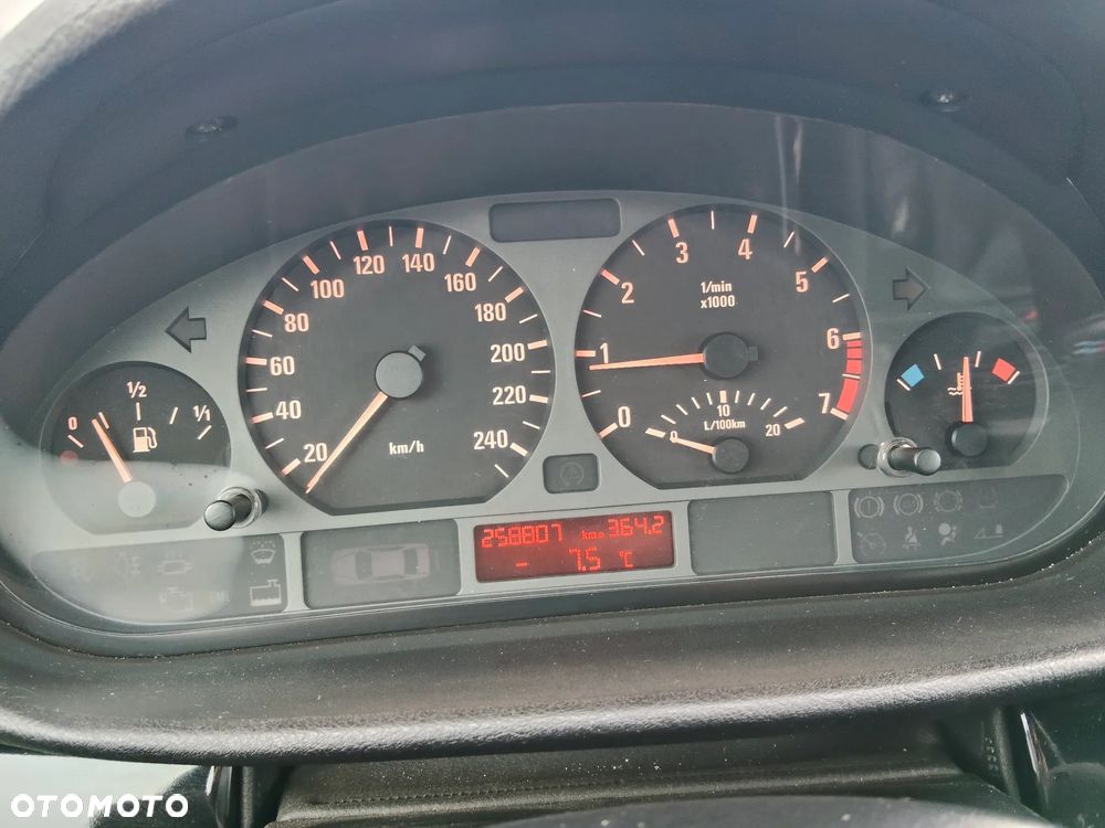 BMW Seria 3 328Ci - 9
