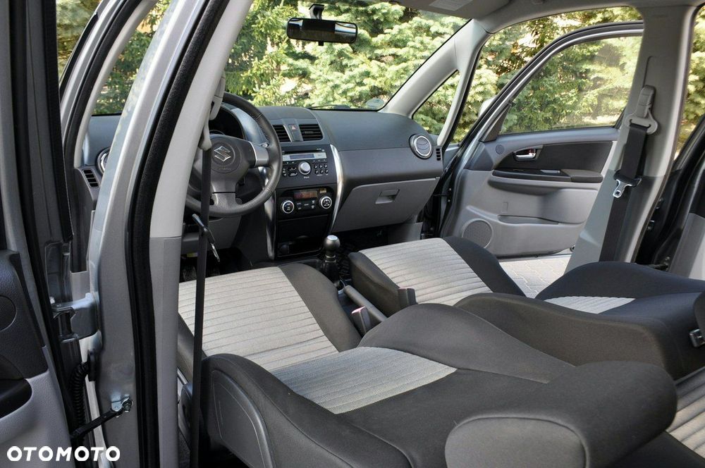 Suzuki SX4 - 28